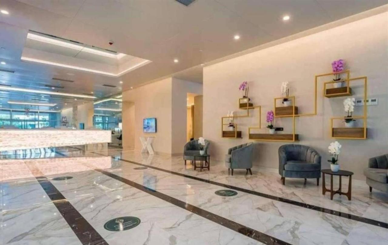 Sea View Apartments In Orbi City バトゥーミ エクステリア 写真